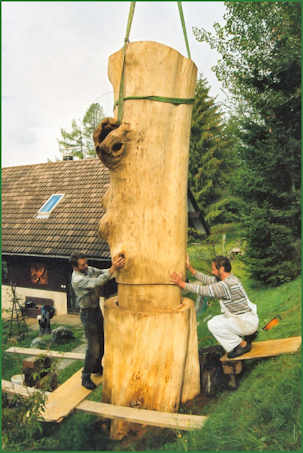 Assemblage à Gryon d'une sculpture géante d'Alain Favrod